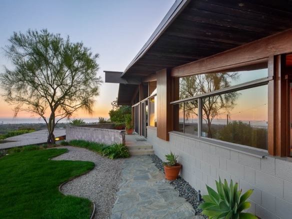 The Paul and Rose Stoleroff House, HCM #721