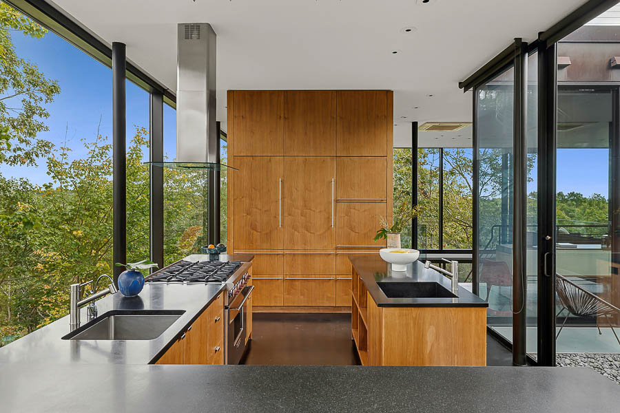 Hamptons Artist Retreat on Nearly 10 Acres