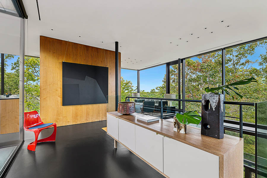 Hamptons Artist Retreat on Nearly 10 Acres