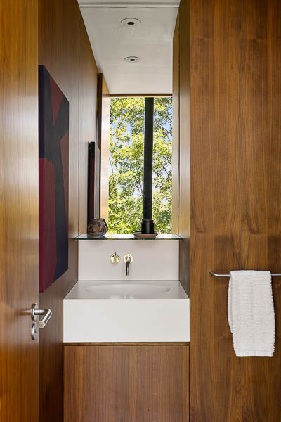 Hamptons Artist Retreat on Nearly 10 Acres