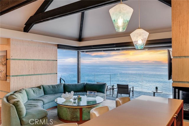 Greenstone by the Sea