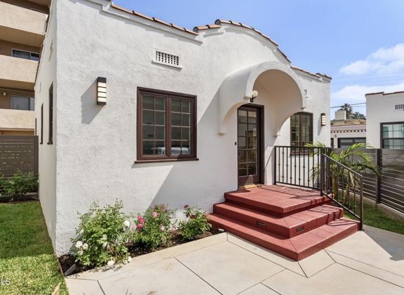 San Pasqual Court