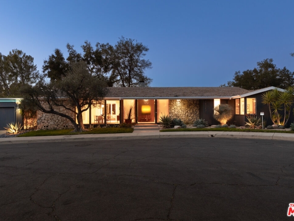 The Royal Crest Estates