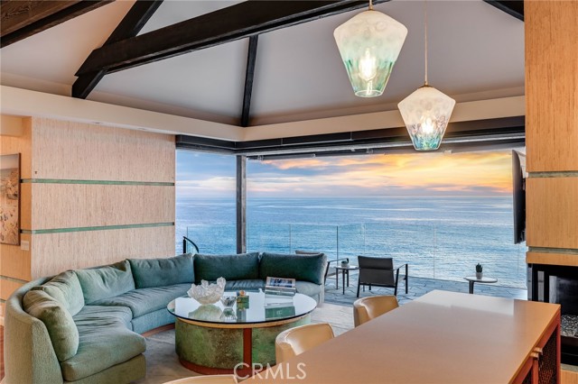 Greenstone by the Sea