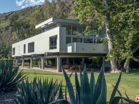 The Troutdale House
