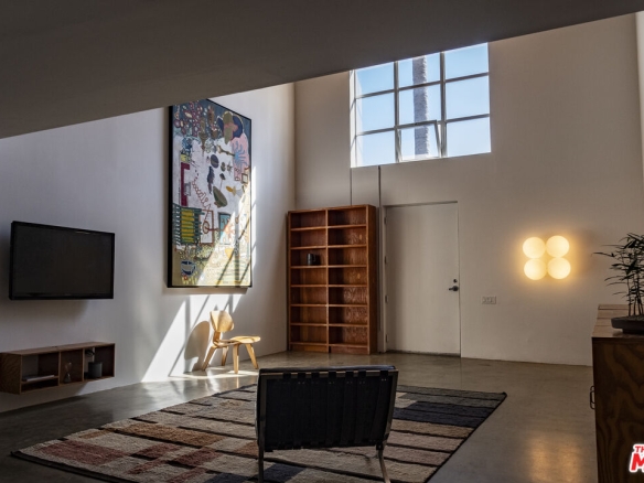 The Gehry/Arnoldi Lofts