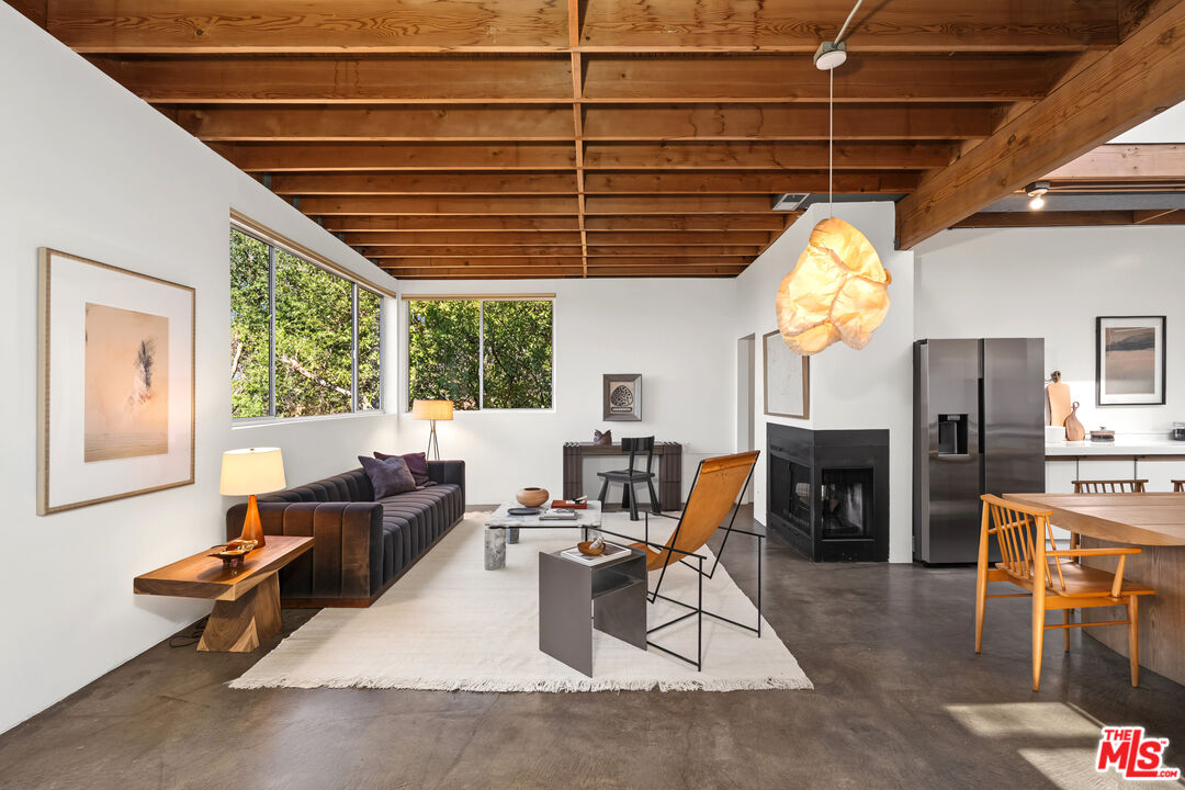 The Robert & Lesley Benson Residence