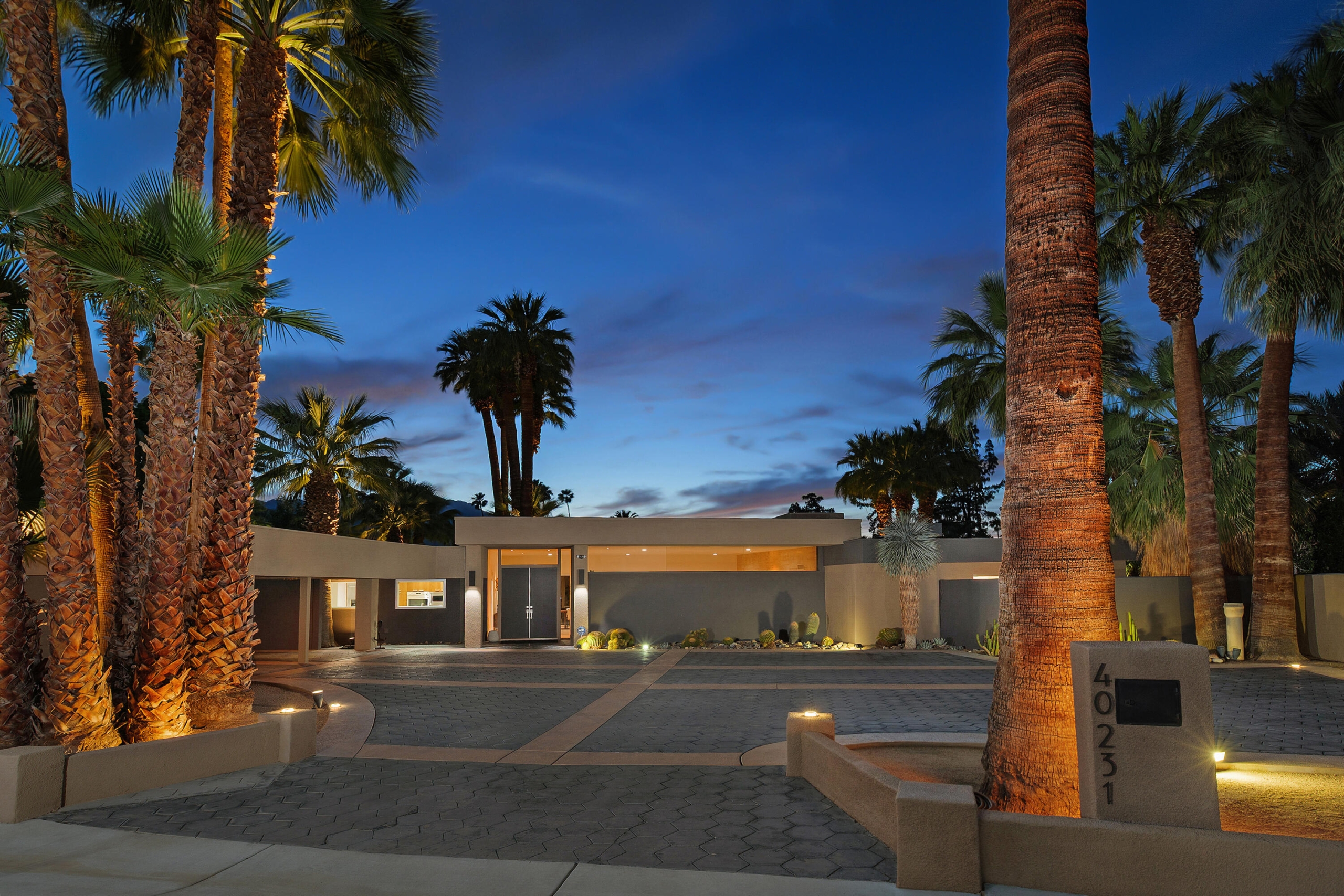 Lawrence Leroy & Jessie Oakes Residence