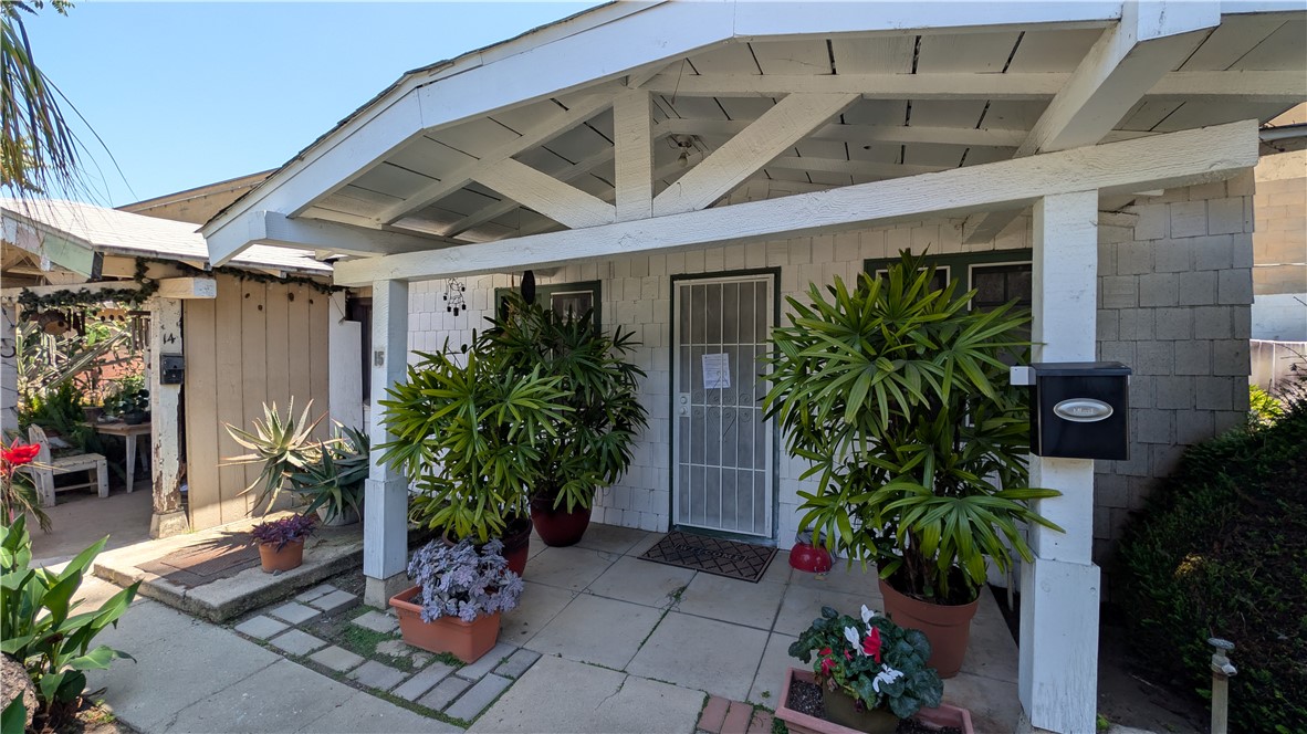 Palmetto Court