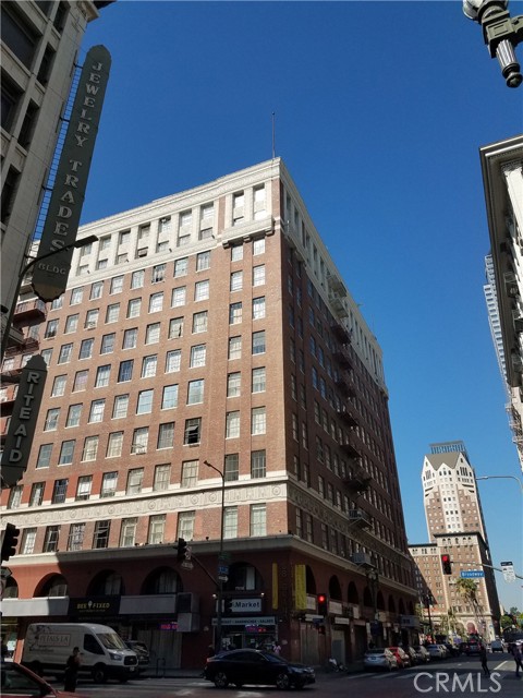 SB Grand Building