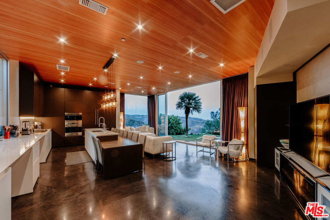 The Kwan Residence