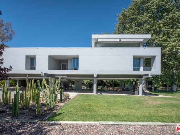 The Troutdale House