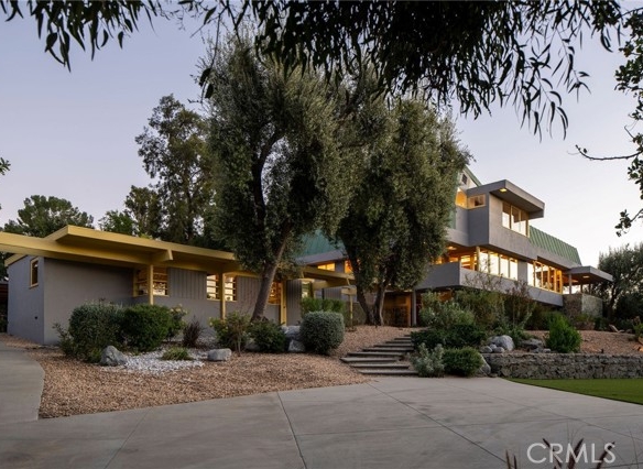 The Van Dekker House