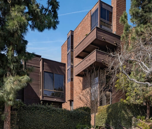 Carolwood Complex