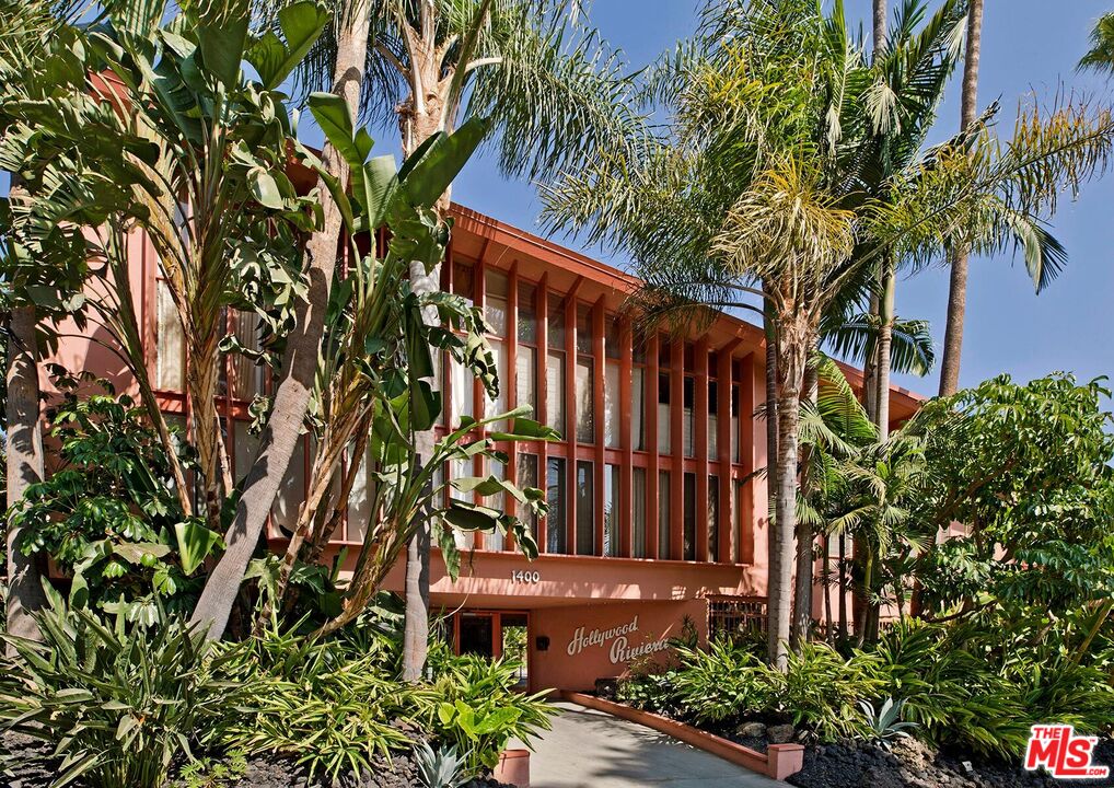 Hollywood Riviera