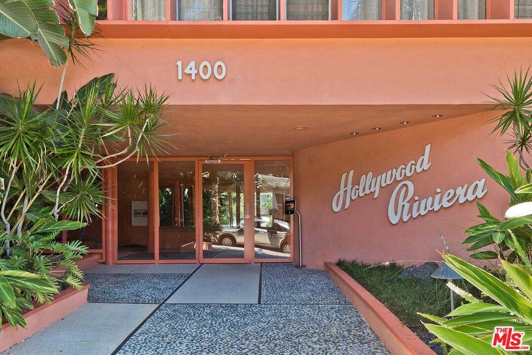 Hollywood Riviera