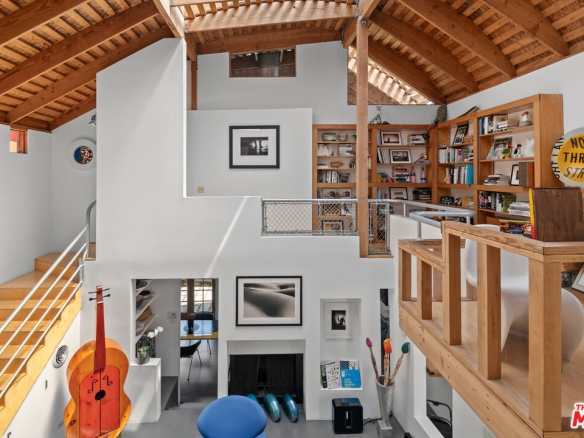 The Caplin House