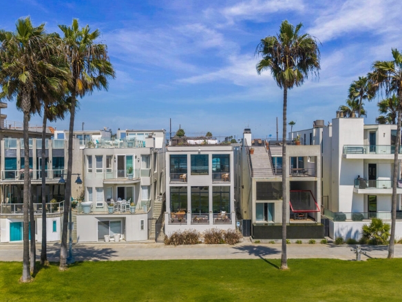 The Elaine Spierer Residence