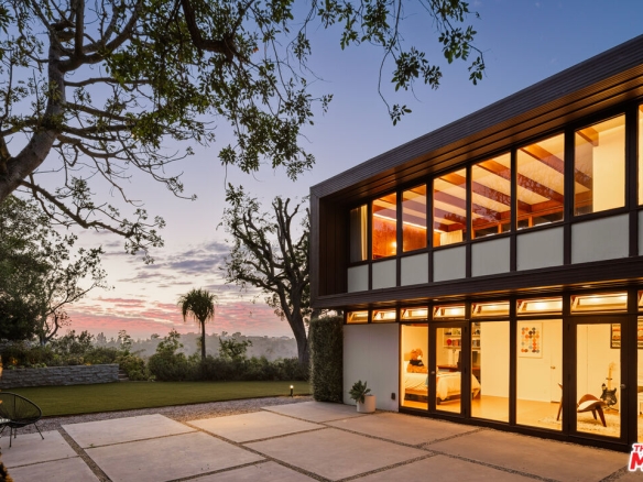 The Leonard & Betty Asher Residence