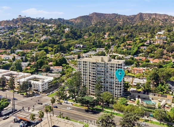 The Los Feliz Towers