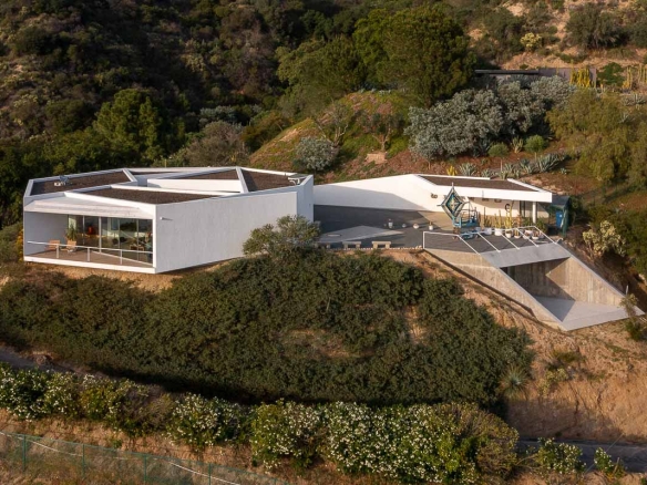World-Class Modernist Compound, 1953, 2009