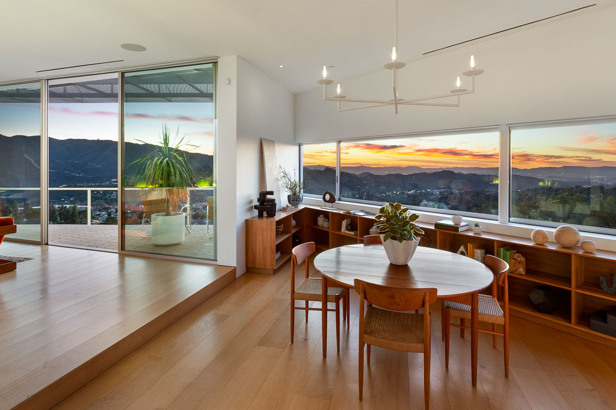 World-Class Modernist Compound, 1953, 2009