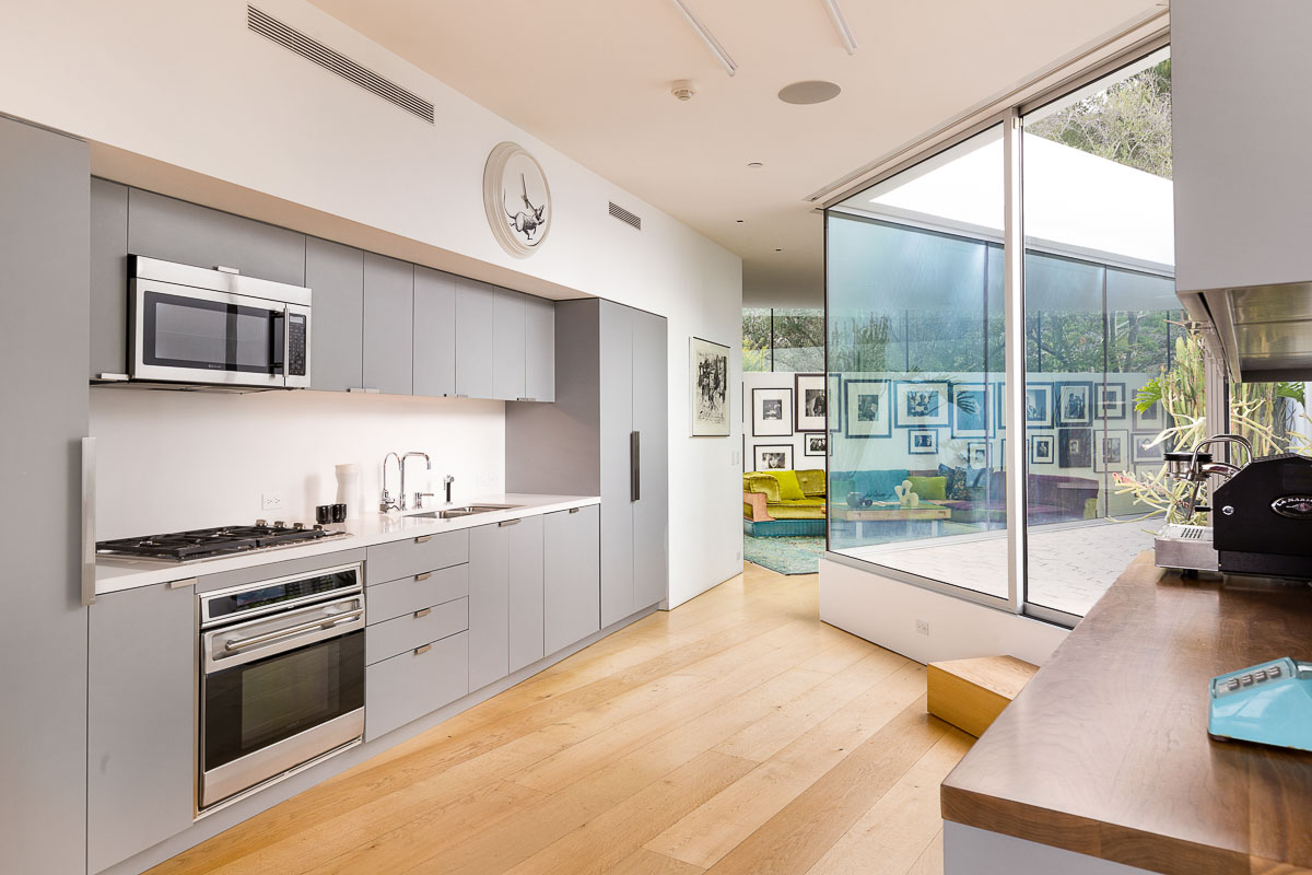 World-Class Modernist Compound, 1953, 2009