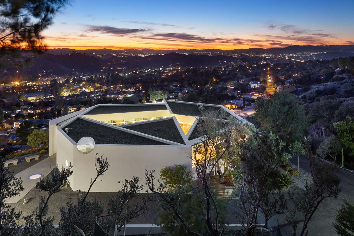World-Class Modernist Compound, 1953, 2009