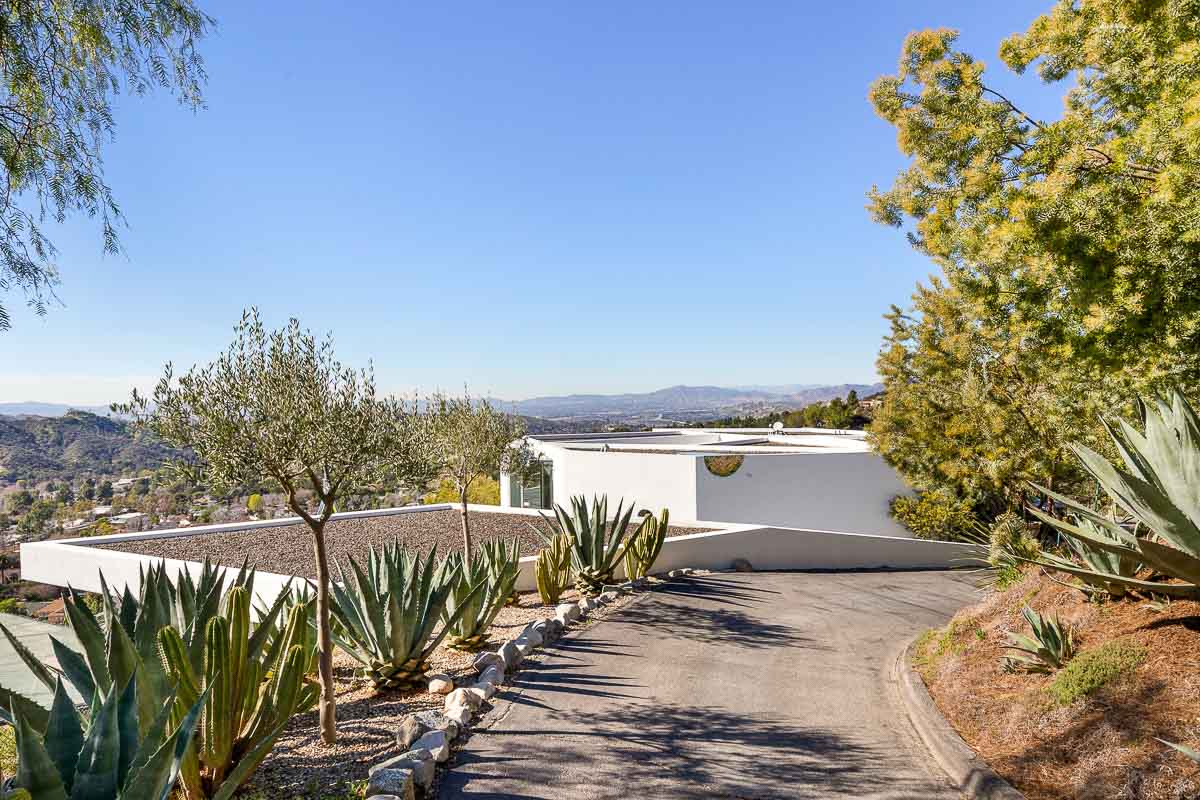 World-Class Modernist Compound, 1953, 2009