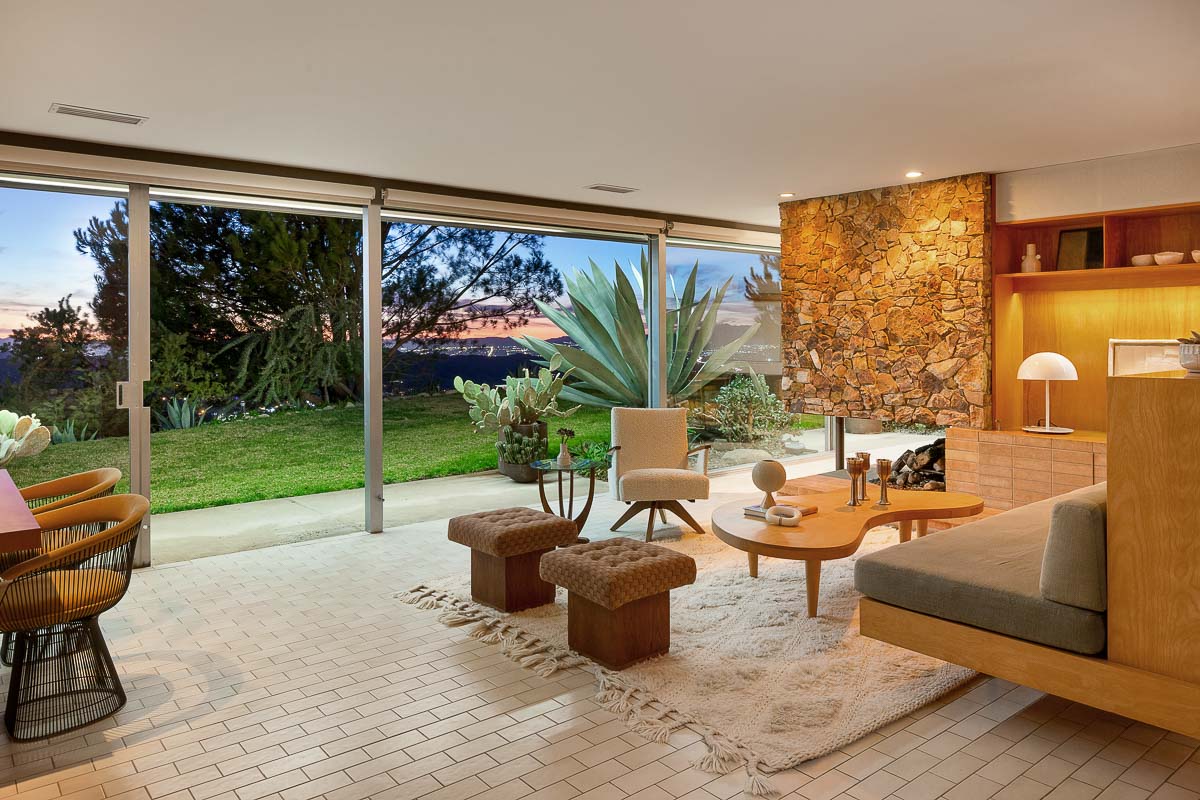 World-Class Modernist Compound, 1953, 2009