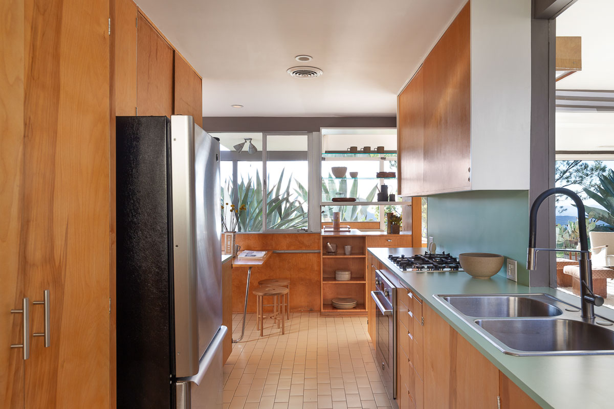 World-Class Modernist Compound, 1953, 2009