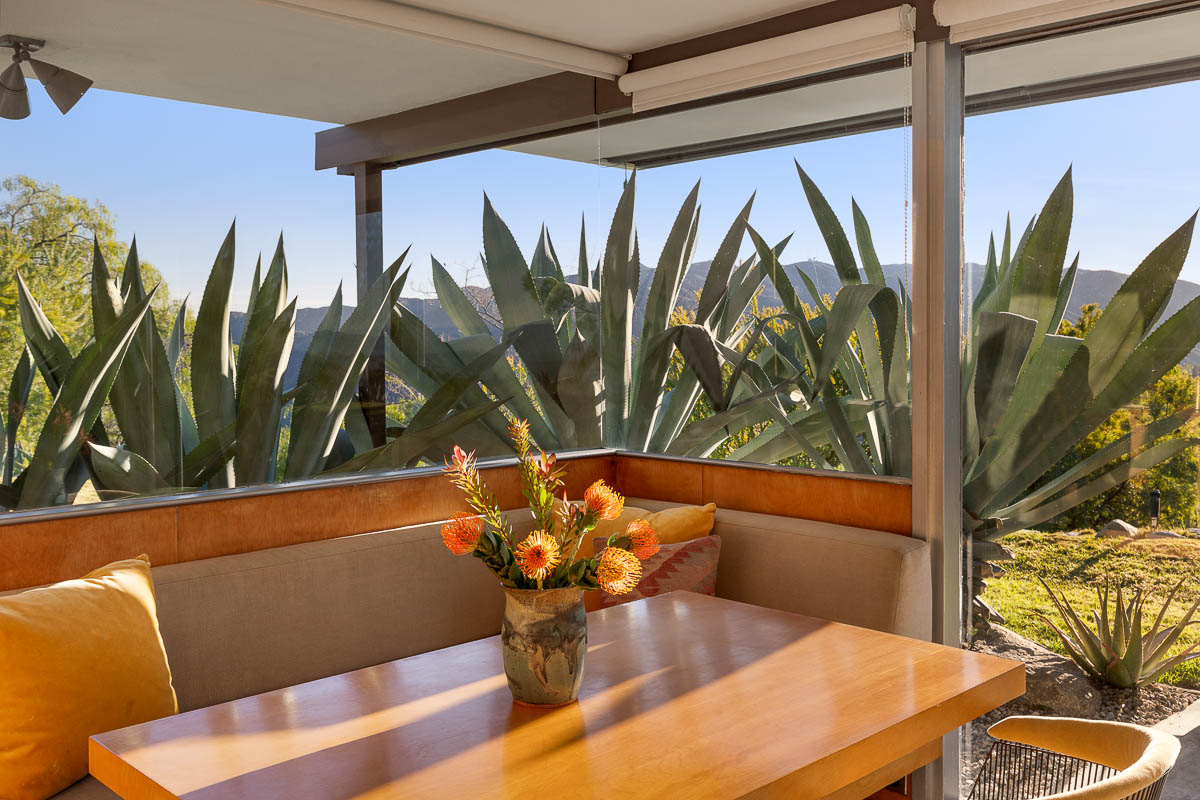 World-Class Modernist Compound, 1953, 2009