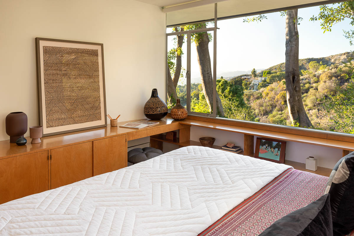 World-Class Modernist Compound, 1953, 2009