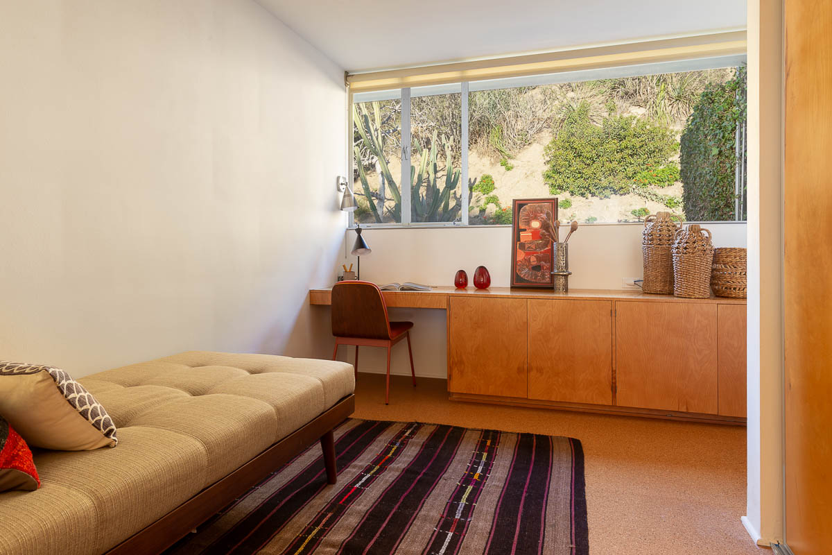 World-Class Modernist Compound, 1953, 2009