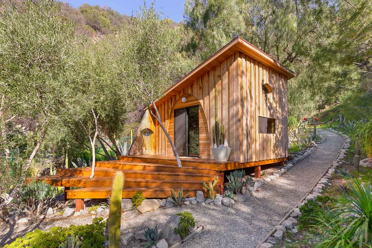 World-Class Modernist Compound, 1953, 2009