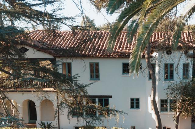 The Acacia Mansion (Lodge)
