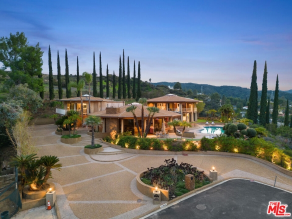 The Lewis-Loughrey Residence
