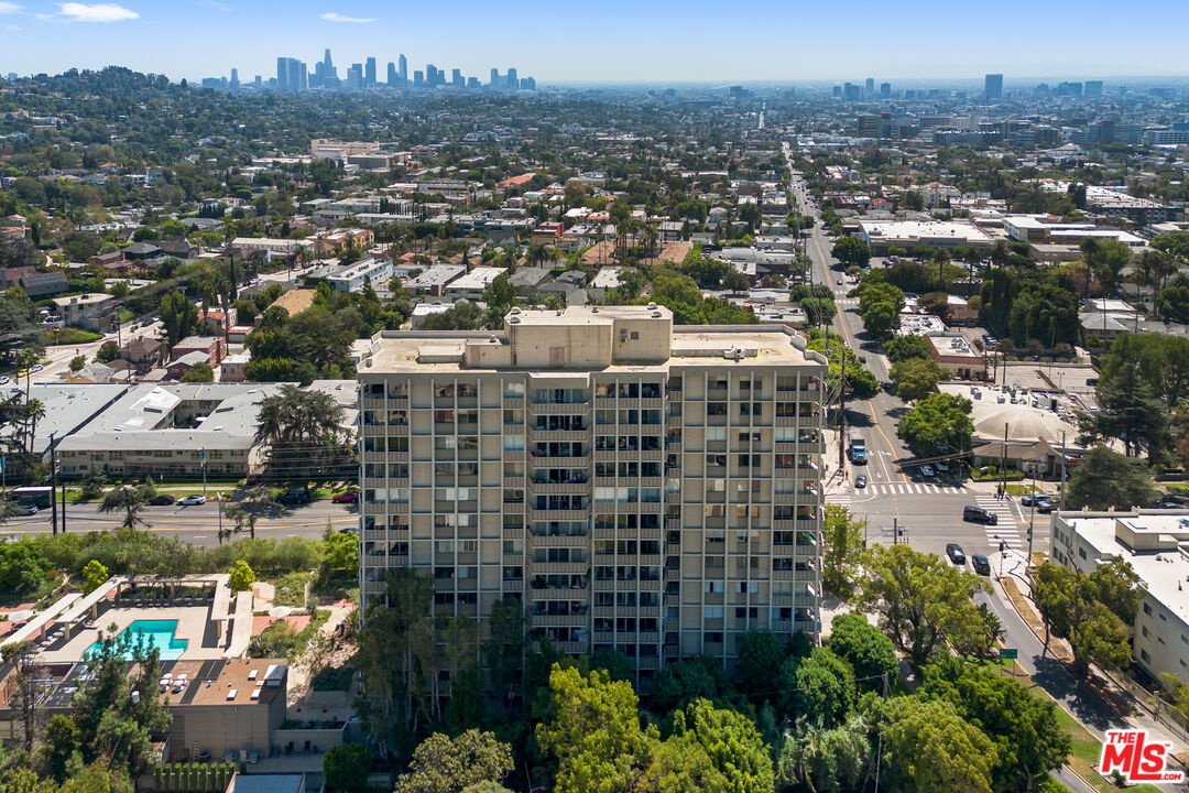 The Los Feliz Towers